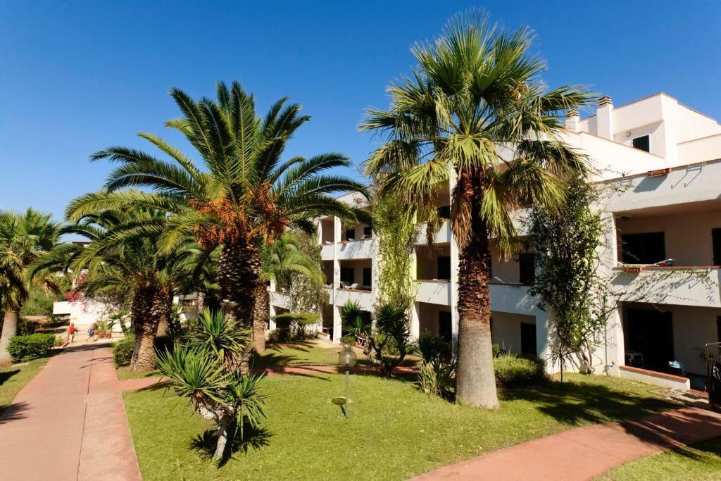 Hotel Villaggio Costa Ripa Rodi Garganico Eksteriør bilde