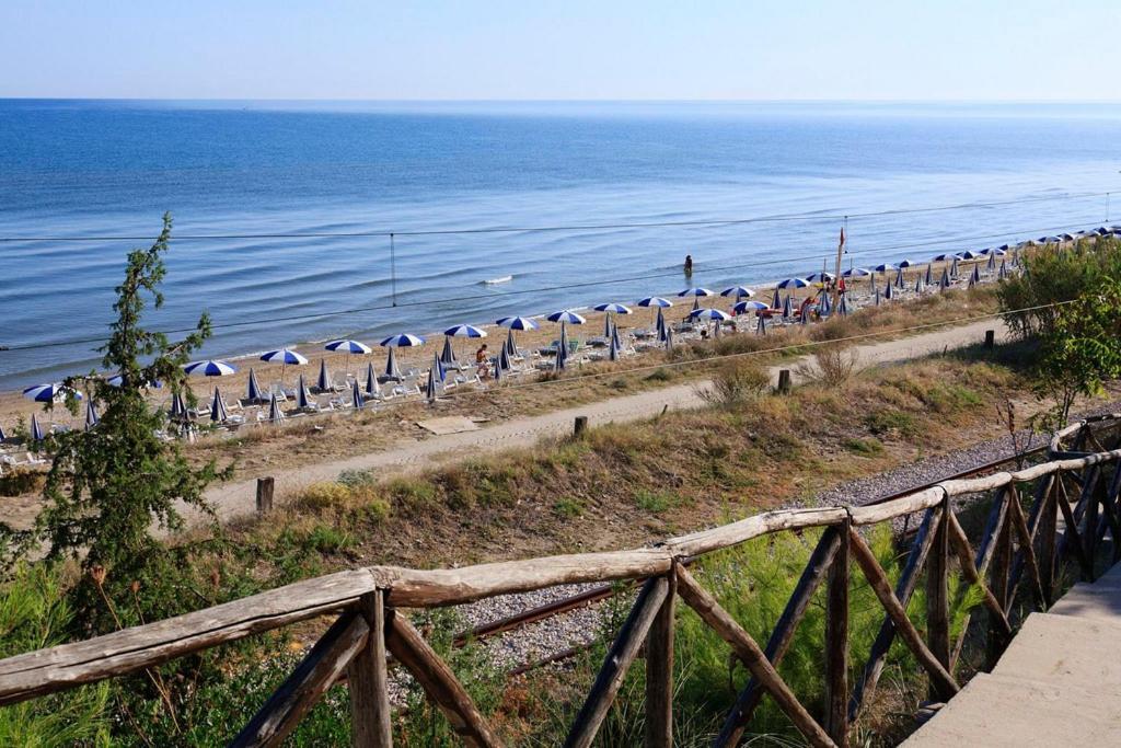 Hotel Villaggio Costa Ripa Rodi Garganico Eksteriør bilde