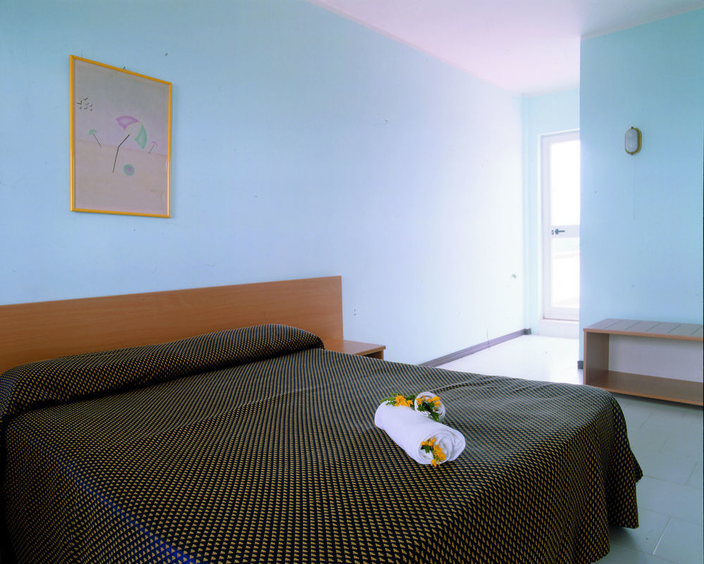 Hotel Villaggio Costa Ripa Rodi Garganico Eksteriør bilde