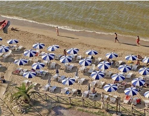 Hotel Villaggio Costa Ripa Rodi Garganico Eksteriør bilde